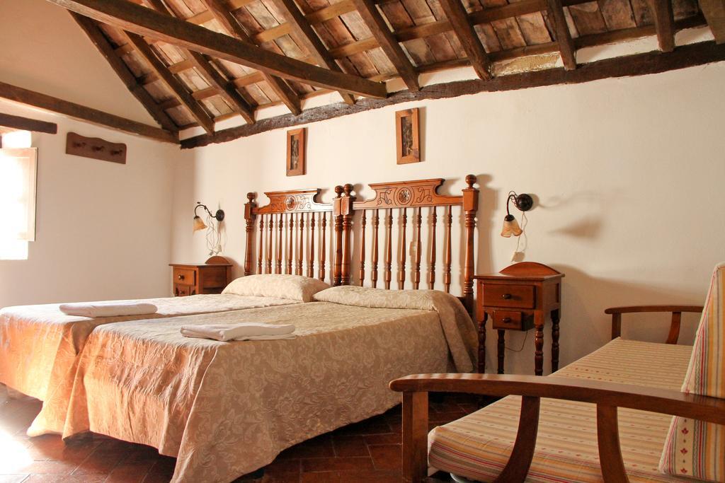 Casas Rurales Tugasa Castillo De Castellar Кастельяр-де-ла-Фронтера Номер фото
